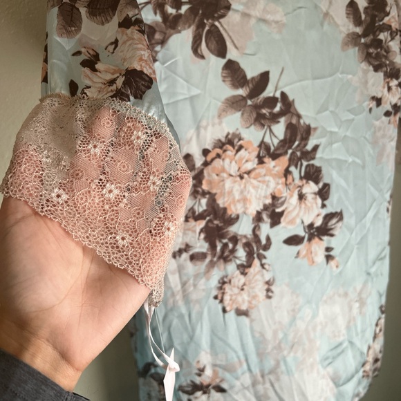 Linea Donatella kimono robe - Picture 5 of 7